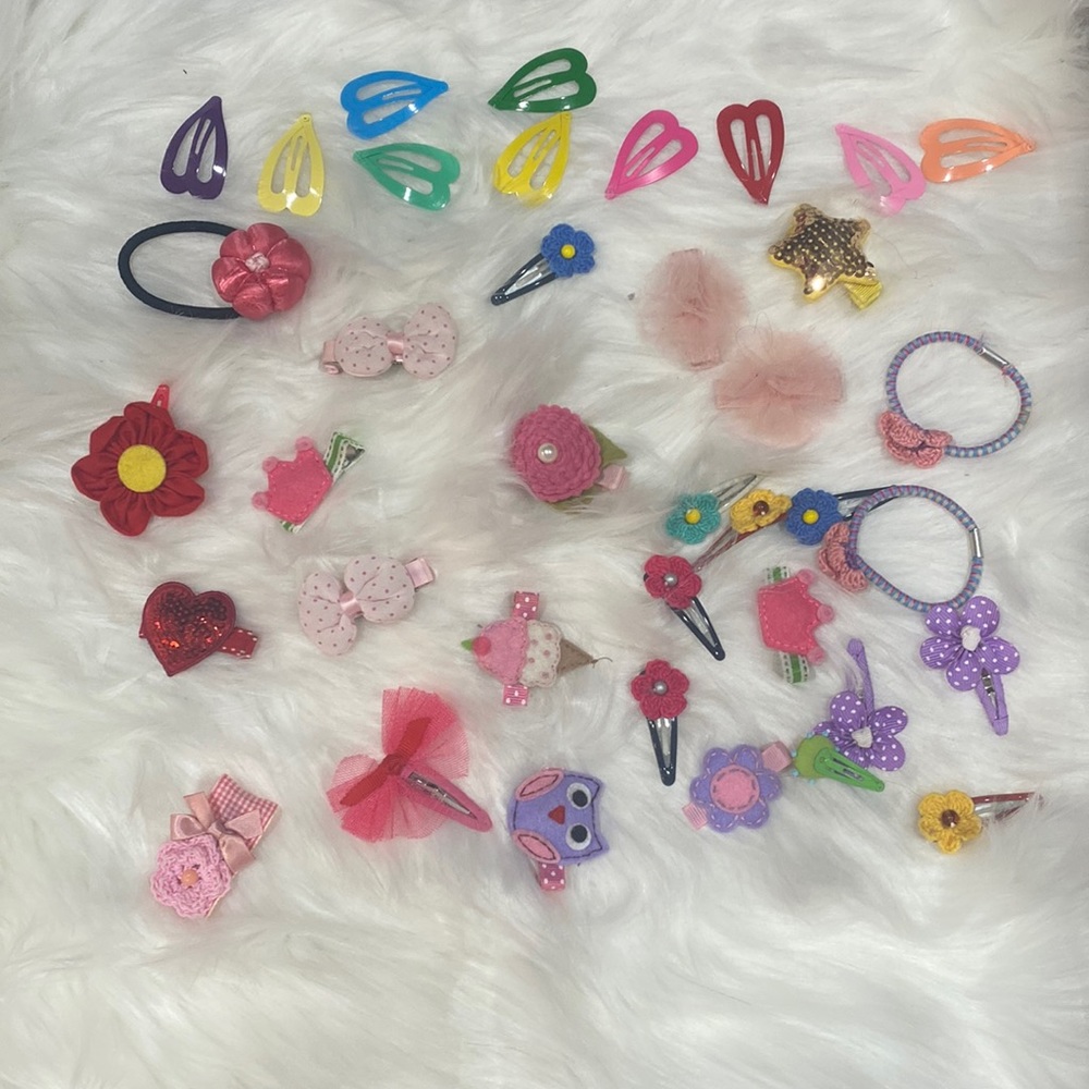 38 PCS of Metal,  Felt & Cotton hair clips and hair tie